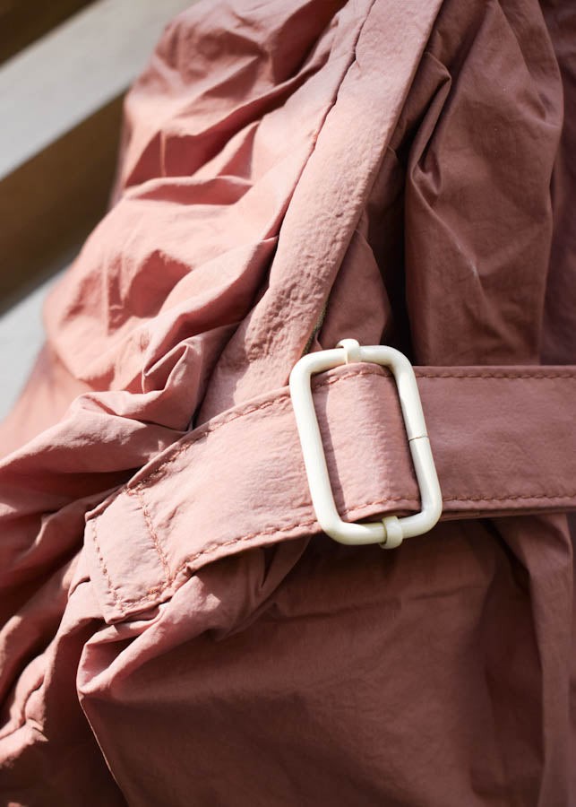 The Weekender Crossbody (Rose Tea)